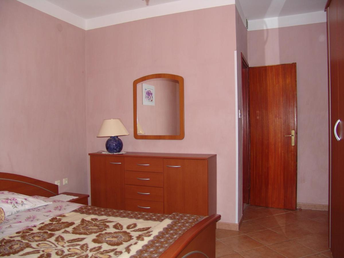 Apartments Bozica คิร์ก ภายนอก รูปภาพ