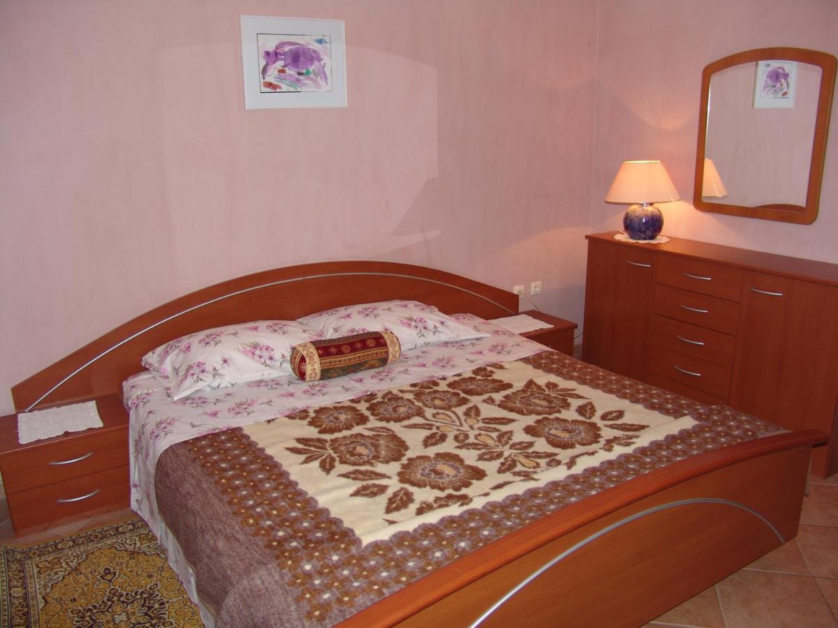 Apartments Bozica คิร์ก ภายนอก รูปภาพ